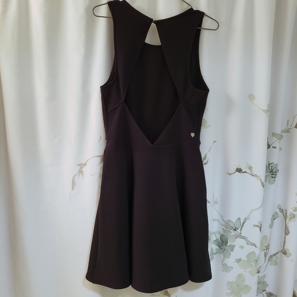 Kendall & Kylie Keyhole Skater Dress - Picture 3 of 4
